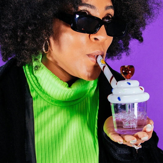 Bubbler vs Bong - What's the Difference? - HEMPER