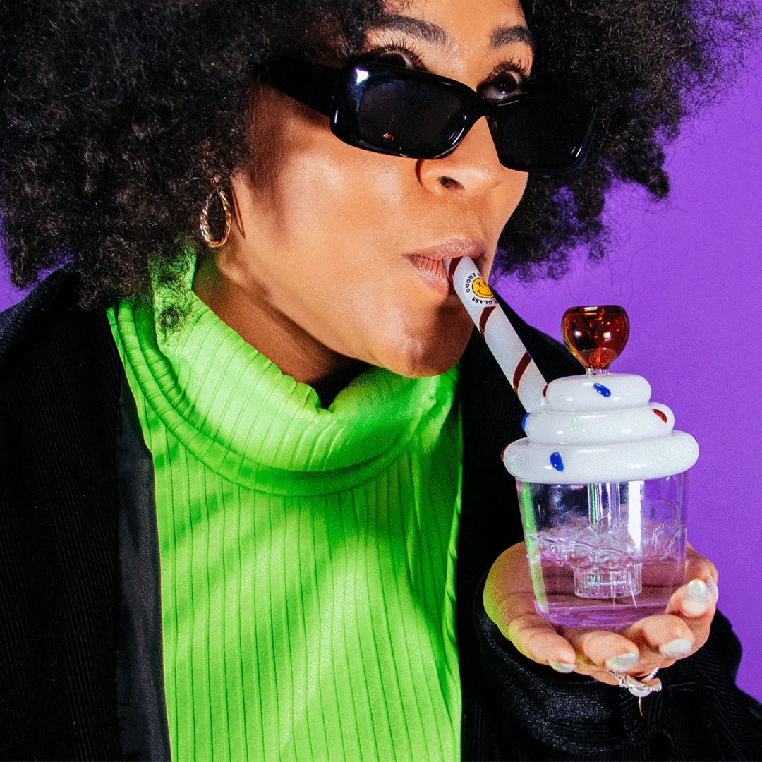 Bubbler vs Bong - What's the Difference? - HEMPER