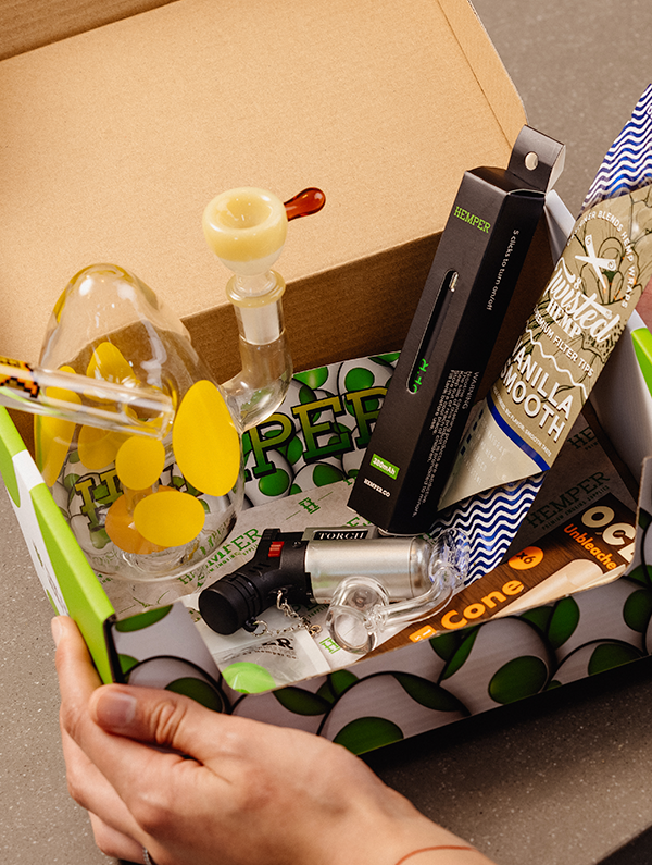 <p>Browse All <br/><strong>HEMPER Theme Boxes</strong></p>