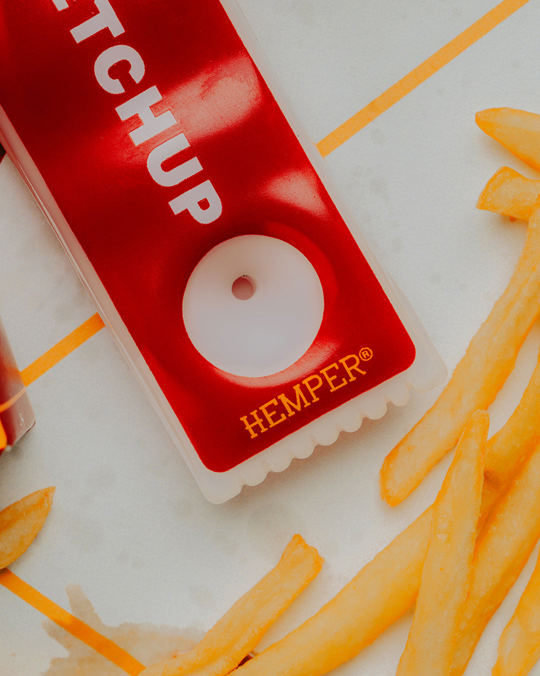 HEMPER WEEDONALDS RED PAPER LIFESTYLE_171.jpg
